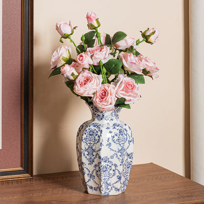 Blue and white porcelain vase
